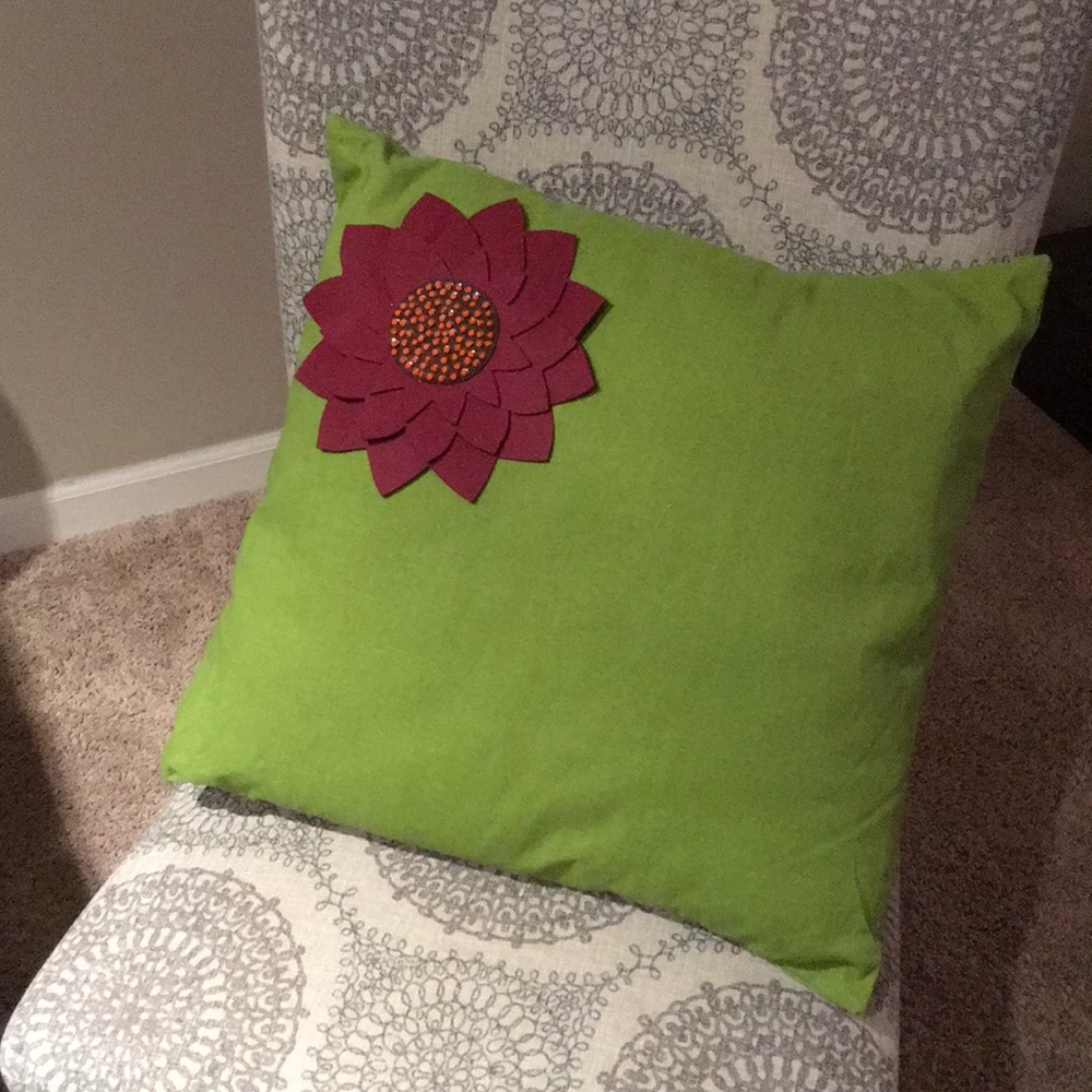Green/Purple  Flower 12" Decorative Pillow